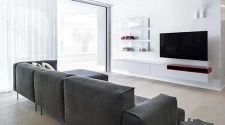 soggiorno con divano moderno